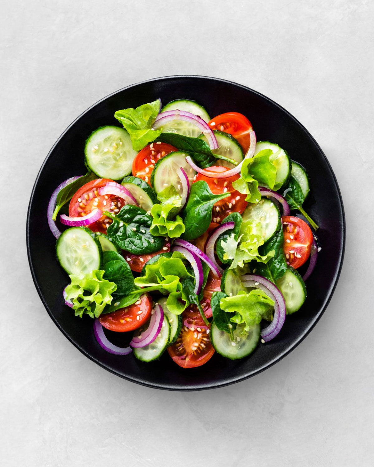 Proč vám „zdravý salát“ k obědu nestačí: Zelenina není všechno